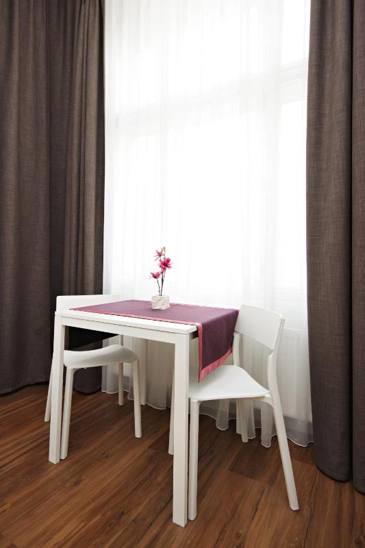 Suite image 3