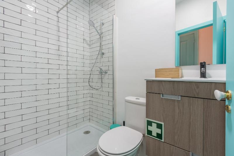 Double Room with Shared Toilet image 4