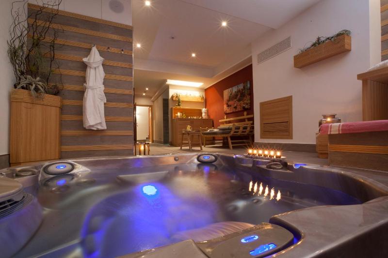 Hotel Tasso Suites & Spa - image 32