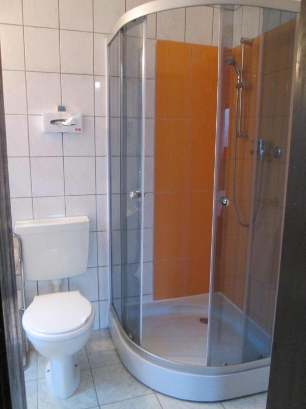 Classic Triple Room image 2