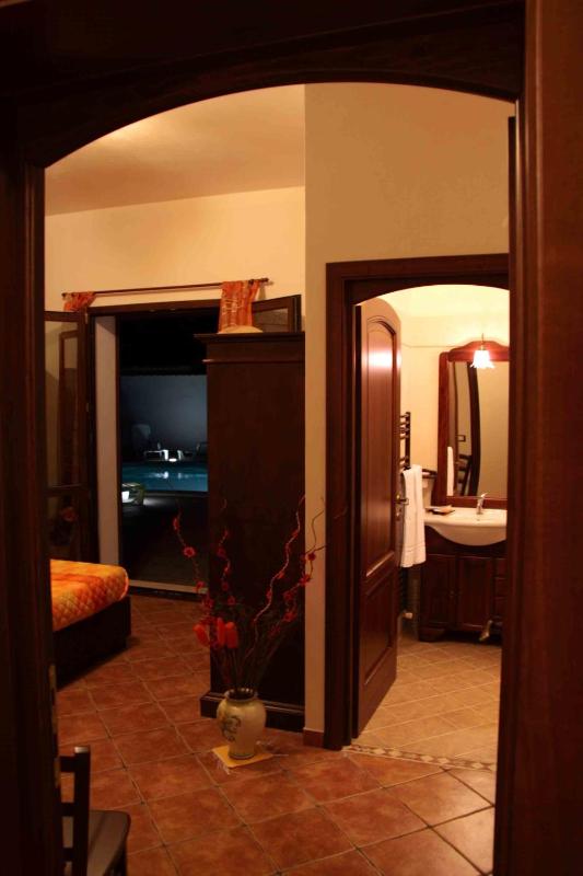 Double Room image 1