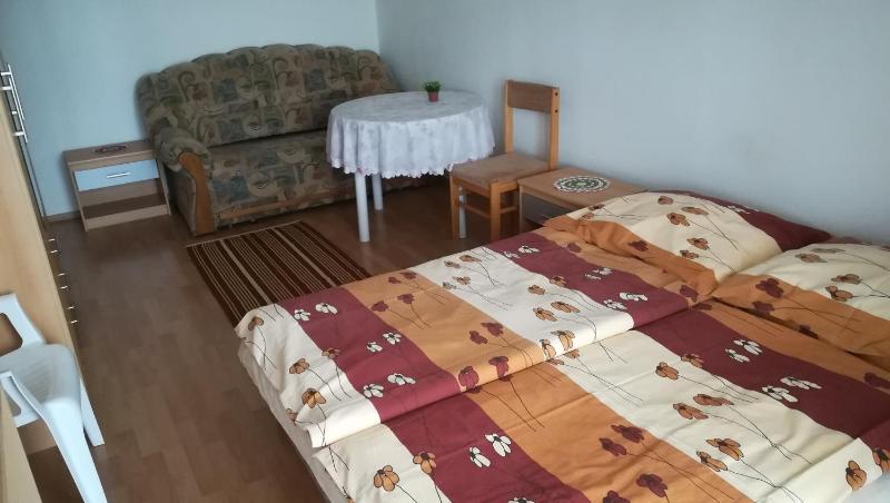 Double Room with Shared Kitchen image 3
