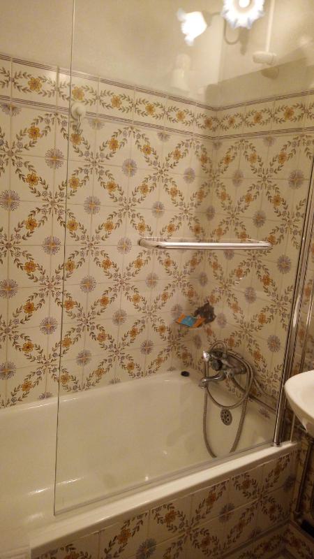 Standard Triple Room with Sea View image 2