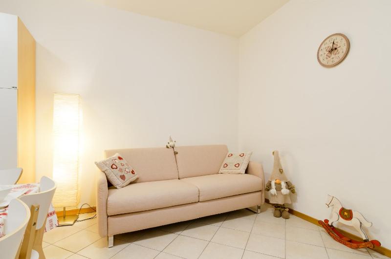 Two-Bedroom House image 3