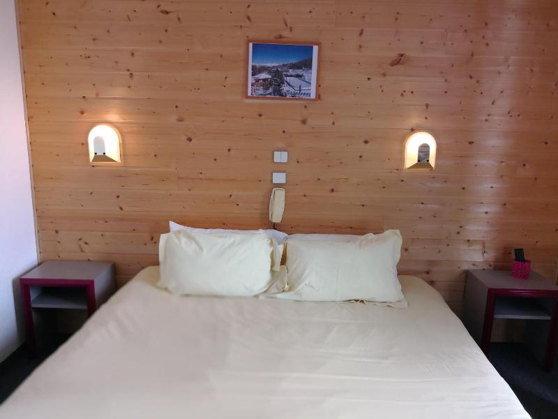 Triple Room with Mountain View image 2