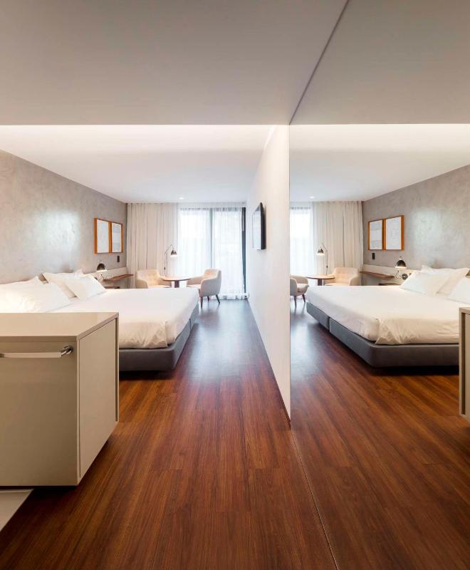 Design Double or Twin Room image 4