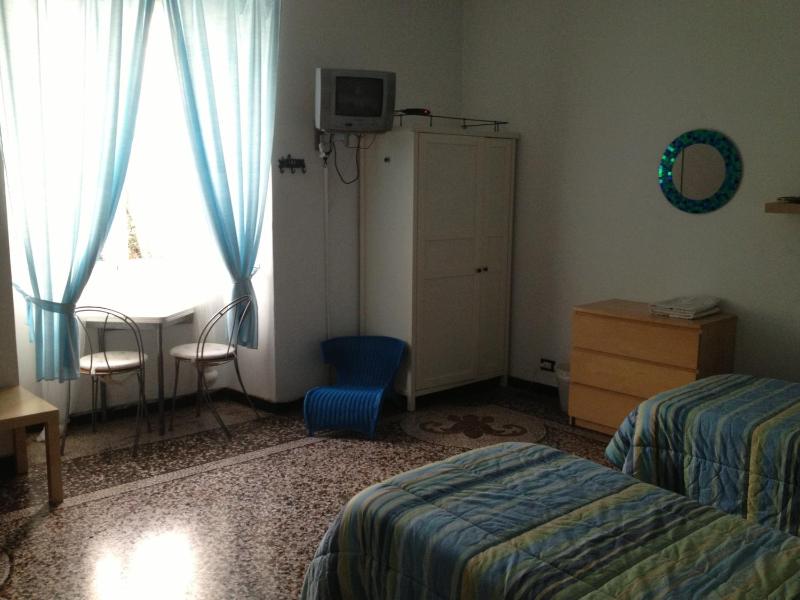 B&B Blue Home - image 13