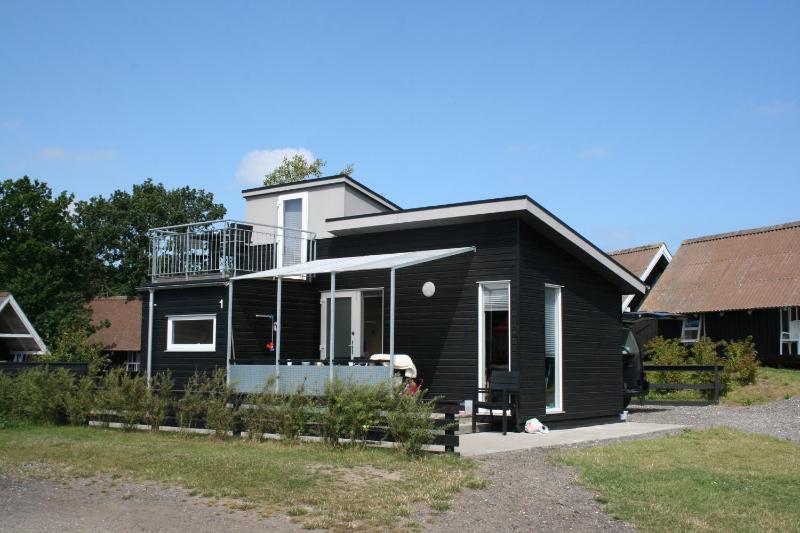 Deluxe Cottage (6 Adults) image 1