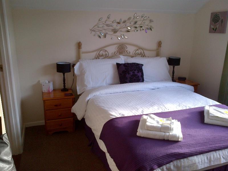 Grove House - Woodbridge - image 29