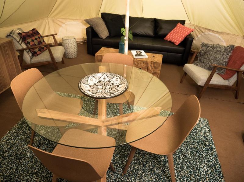 Deluxe Family Room image 4