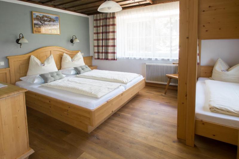 Quadruple Room image 2