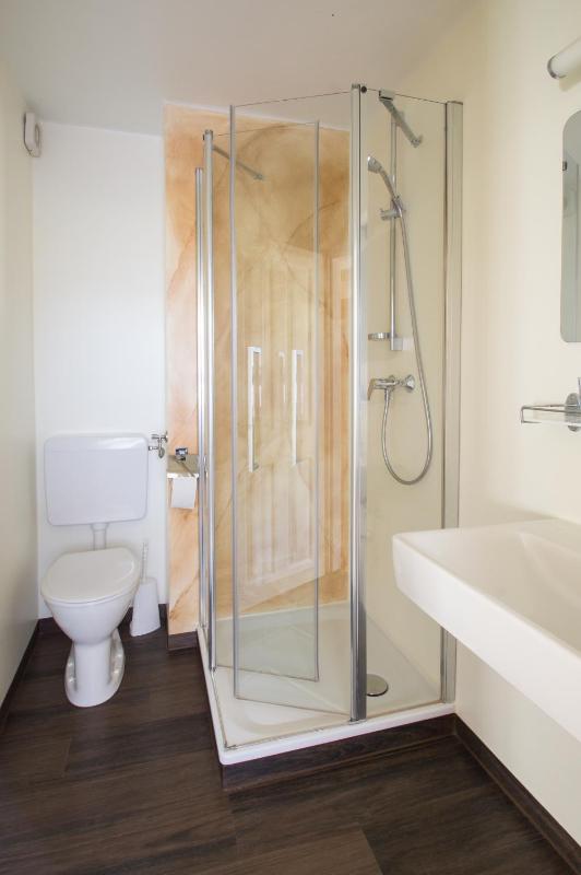 Quadruple Room image 1