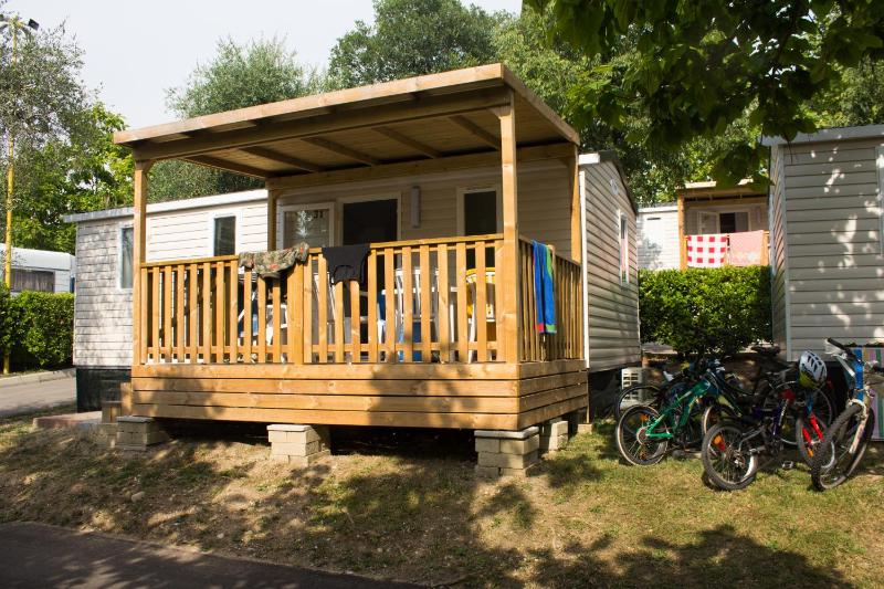 Mobile Home (6 Adults) image 3