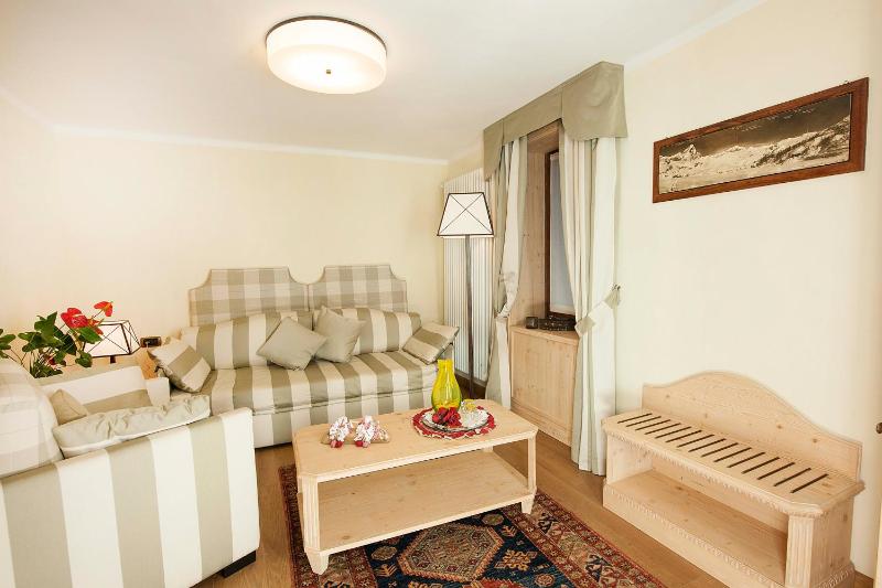 Suite with Mountain View image 2