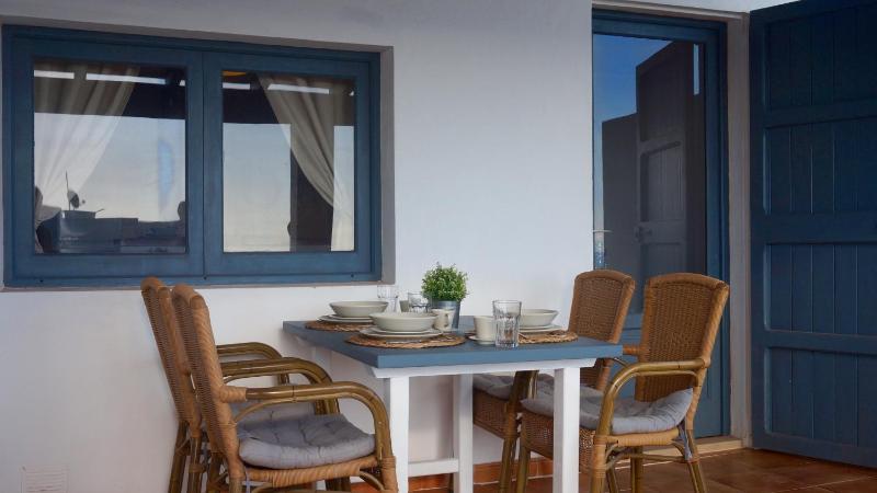 Apartment with Sea View image 2