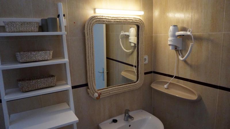 Apartment with Sea View image 2