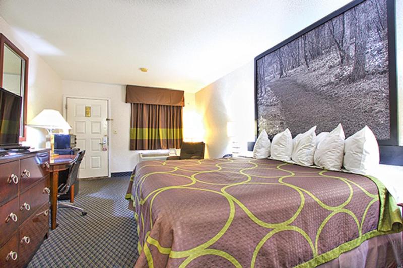 King Room - Non-Smoking image 1