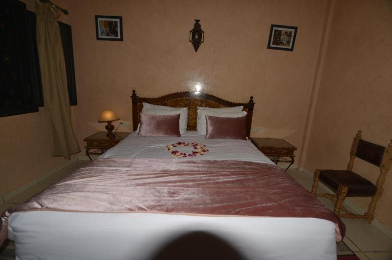Double Room image 3