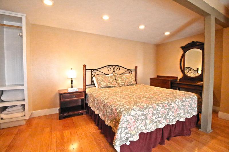 Peach Tree Inn & Suites - image 10