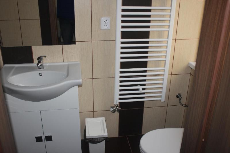 Standard Twin Room image 2
