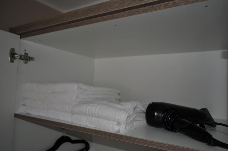 Apartment with Mountain View - First Floor image 3