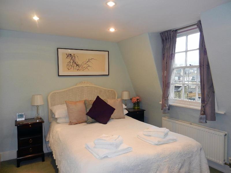 Double Room with Garden View image 1