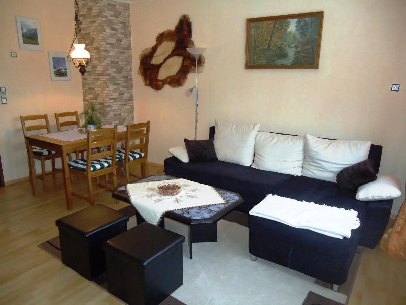 Apartment (4 Adults) image 2