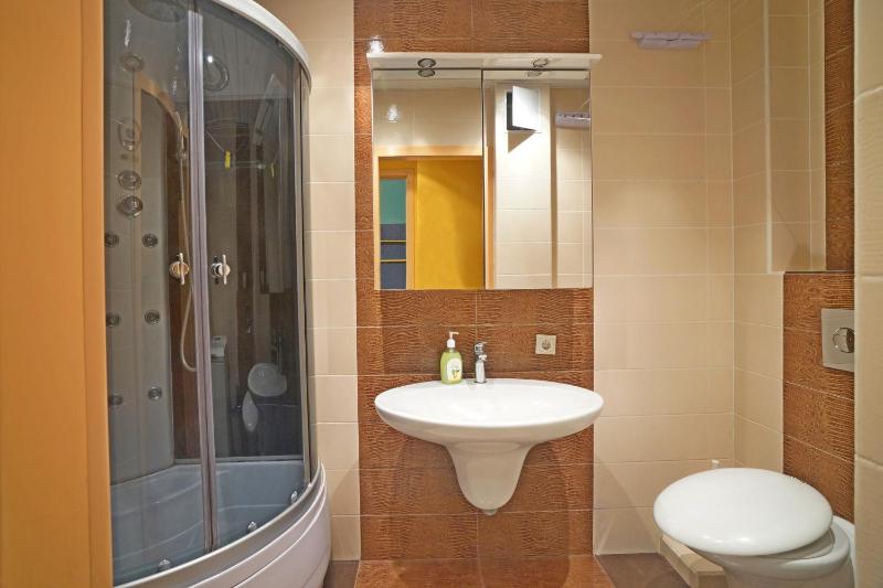 Apartment image 3