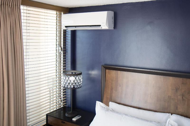 Apartment with Sea View image 1