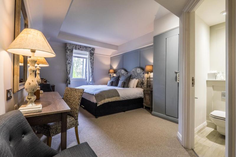 Double Room image 4
