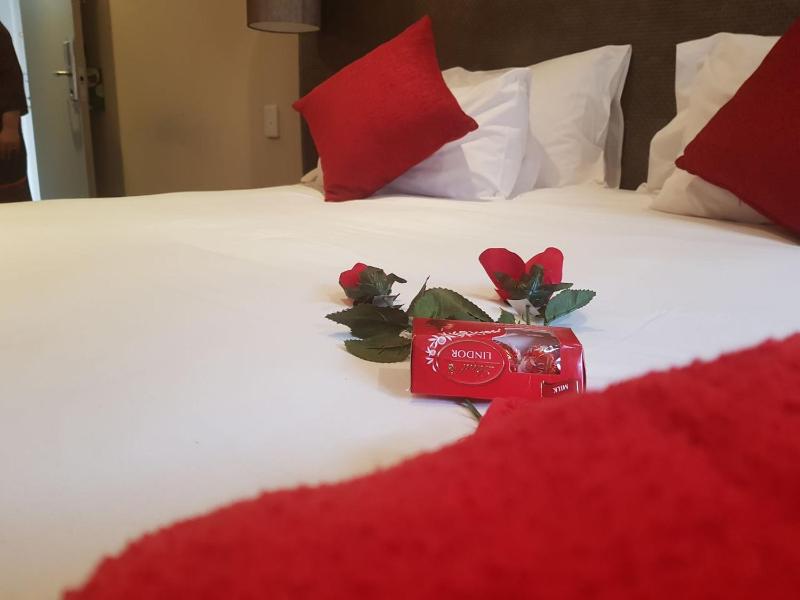 Essenwood Park Hotel - image 7