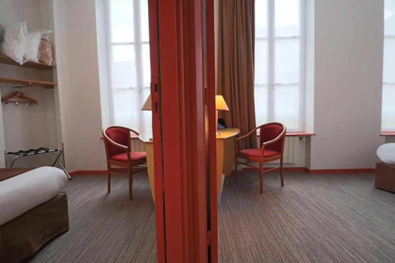 Family Suite (4 Adults) image 3