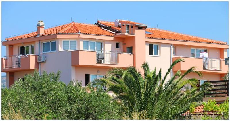 Villa Palas Apartments - image 2