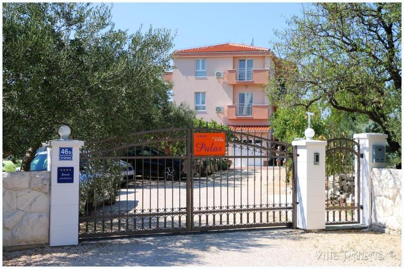 Villa Palas Apartments - image 13