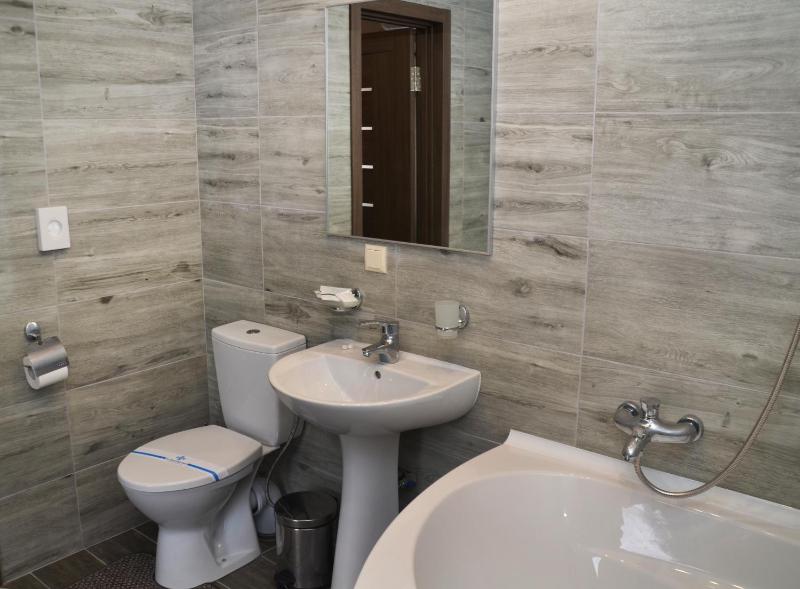 Double Room with Private Bathroom image 2