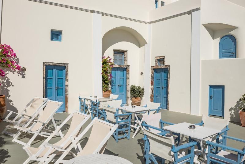 Junior Suite Caldera View  image 1