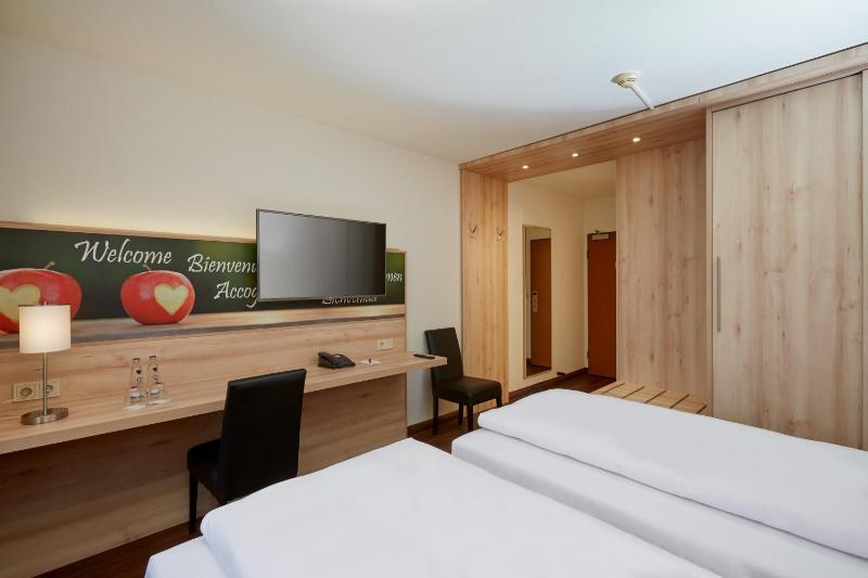 Superior Double Room image 3