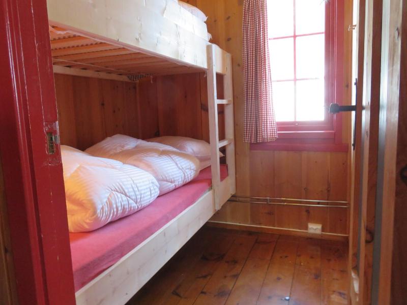 Large Two-Bedroom Cottage with Shared Shower image 3