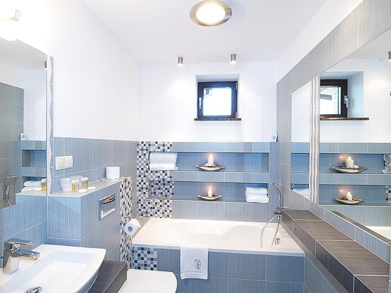One-Bedroom Apartment image 2