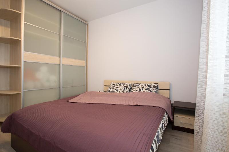 Apartment image 3