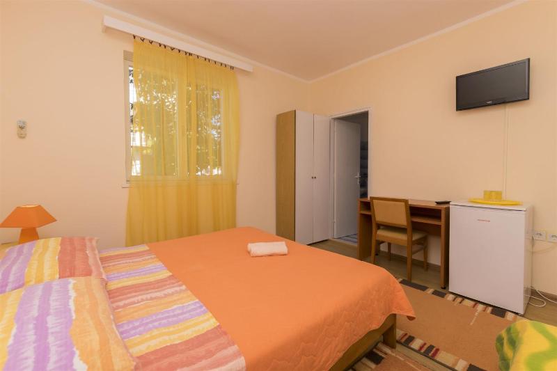 Triple Room image 2