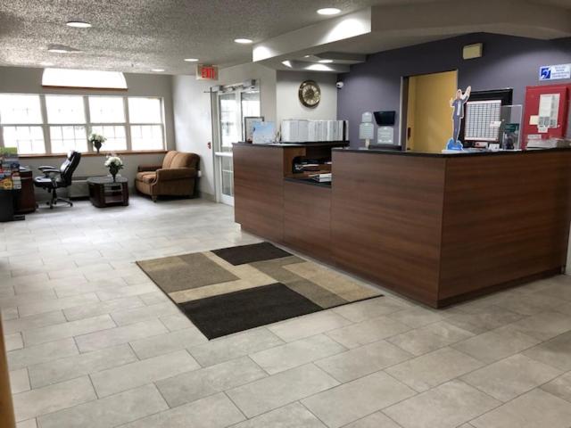 Microtel Inn & Suites by Wyndham Pittsburgh Airport - image 21