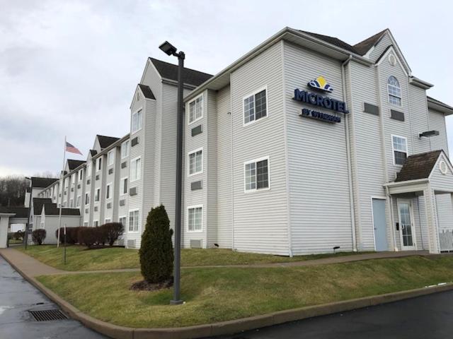 Microtel Inn & Suites by Wyndham Pittsburgh Airport - image 16
