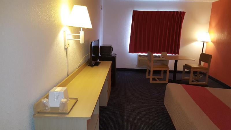 King Room image 2