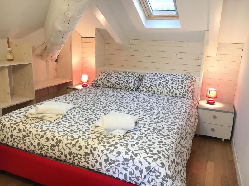 One-Bedroom Apartment image 4