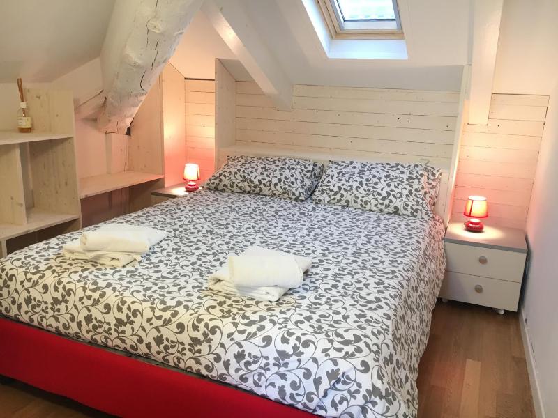 One-Bedroom Apartment image 3