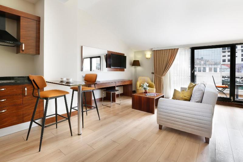 Family Suite image 3
