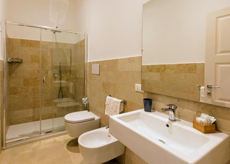 ZIBIBBO SUITES & ROOMS - Aparthotel in Centro Storico a Trapani - image 8