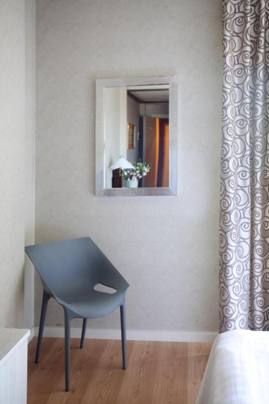 Superior Queen Room image 4