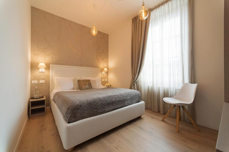 Double Room image 1